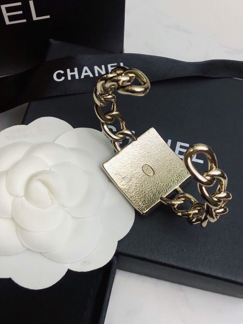 Ch**el bracelets